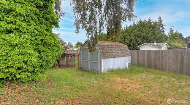 13920 10th Avenue E, Tacoma, WA 98445