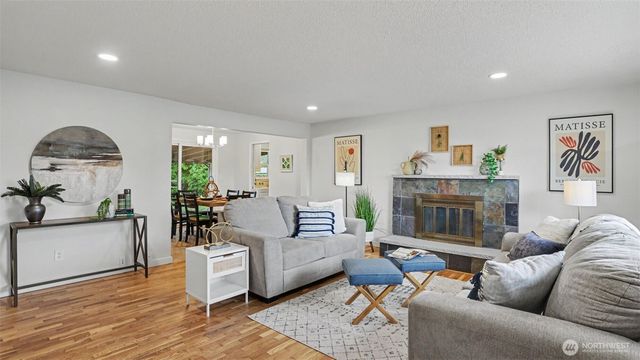 13920 10th Avenue E, Tacoma, WA 98445