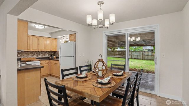 13920 10th Avenue E, Tacoma, WA 98445