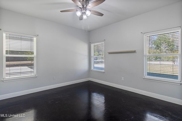 23207 Unicorn Lane, Pass Christian, MS 39571