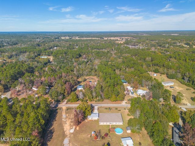 23207 Unicorn Lane, Pass Christian, MS 39571
