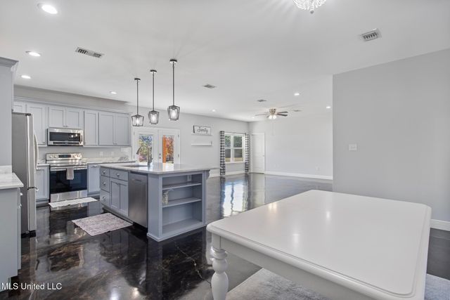 23207 Unicorn Lane, Pass Christian, MS 39571