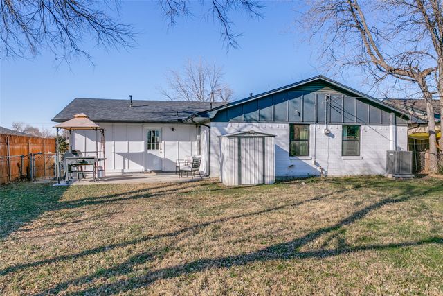 1114 Osceola Trail, Carrollton, TX 75006