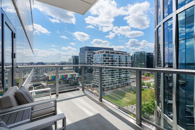 50 Liberty Dr 12G, Boston, MA 02210