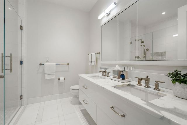 50 Liberty Dr 12G, Boston, MA 02210