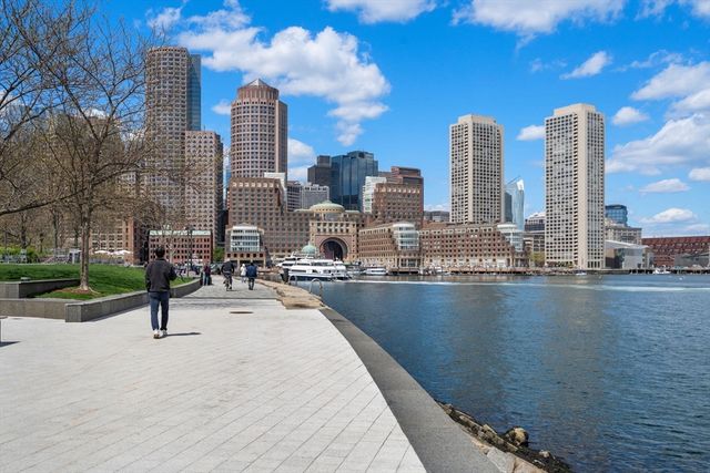 50 Liberty Dr 12G, Boston, MA 02210