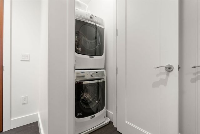50 Liberty Dr 12G, Boston, MA 02210