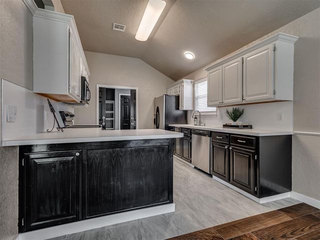 2609 NW 160th Street, Edmond, OK 73013