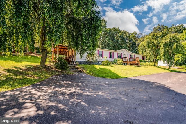 395 SNYDER SCHOOL RD, Bernville, PA 19506