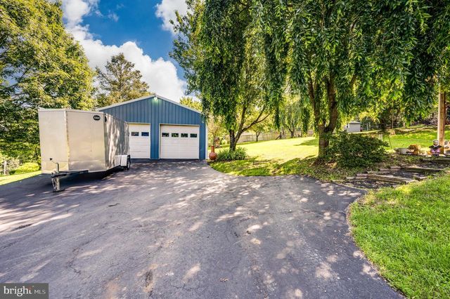 395 SNYDER SCHOOL RD, Bernville, PA 19506