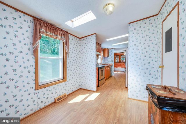 395 SNYDER SCHOOL RD, Bernville, PA 19506