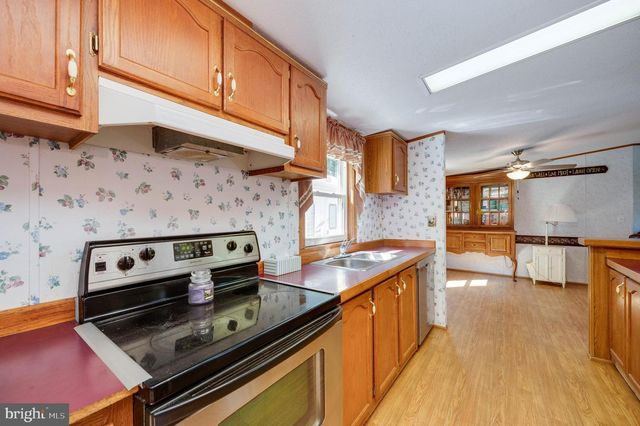 395 SNYDER SCHOOL RD, Bernville, PA 19506