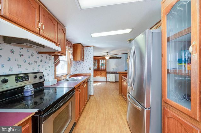 395 SNYDER SCHOOL RD, Bernville, PA 19506