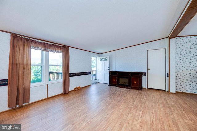395 SNYDER SCHOOL RD, Bernville, PA 19506