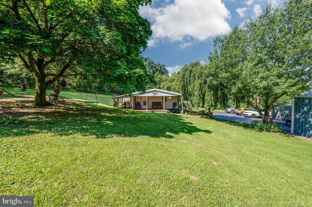 395 SNYDER SCHOOL RD, Bernville, PA 19506