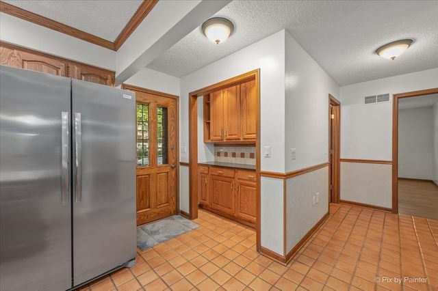 616 Joy Lane, Sleepy Hollow, IL 60118