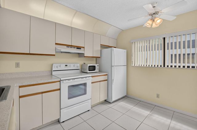 15234 Lakes Of Delray Boulevard 254, Delray Beach, FL 33484