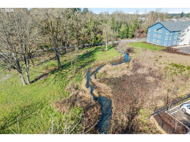 Ona Way, Molalla, OR 97038