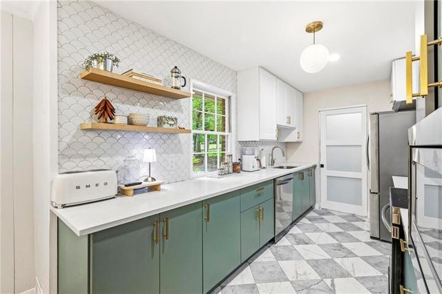 2373 Oxbow Circle, Stone Mountain, GA 30087