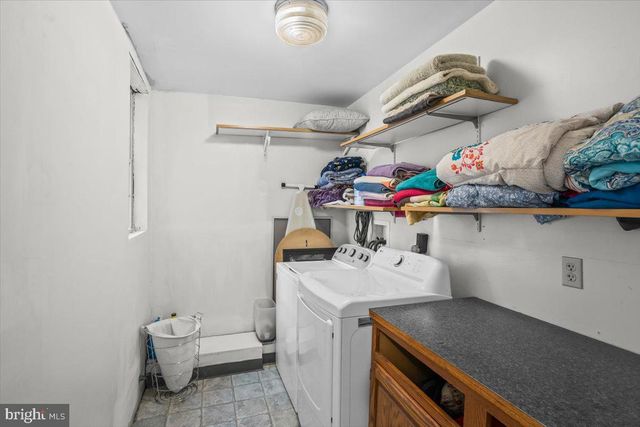 36 S COAL ST, Port Carbon, PA 17965