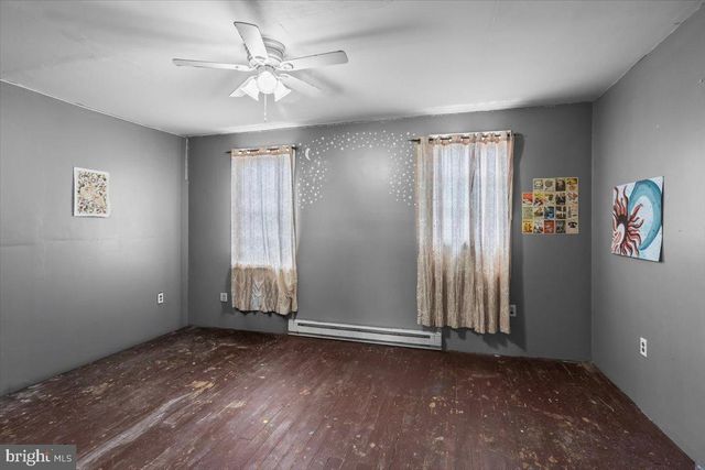 36 S COAL ST, Port Carbon, PA 17965