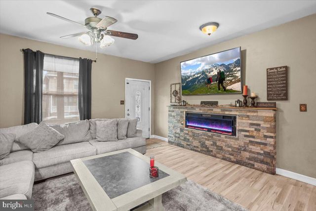 36 S COAL ST, Port Carbon, PA 17965