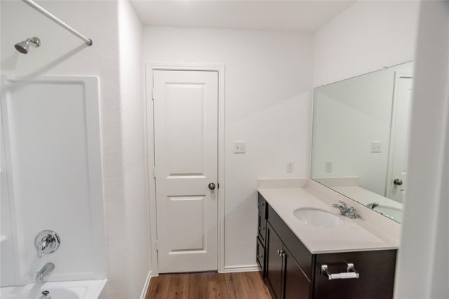 112 Dollars DR, Jarrell, TX 76537