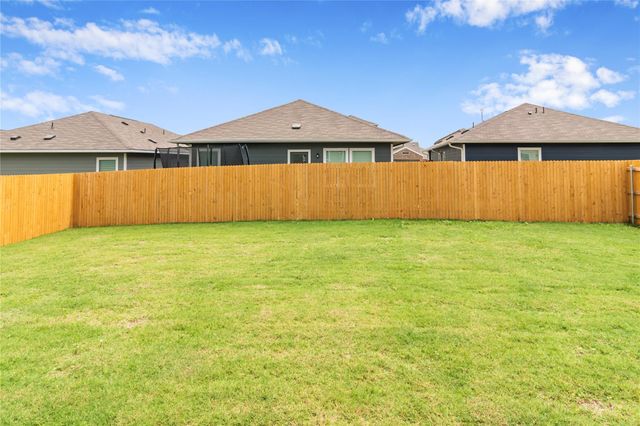 112 Dollars DR, Jarrell, TX 76537