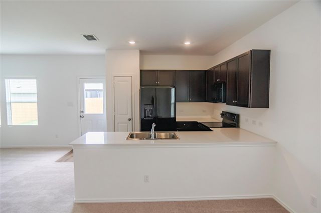 112 Dollars DR, Jarrell, TX 76537