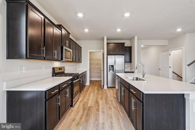 11505 CHALMERS LN, Fredericksburg, VA 22407