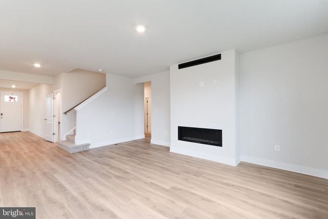 11505 CHALMERS LN, Fredericksburg, VA 22407