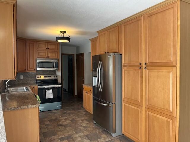 1548 Woodside Road, Muskegon, MI 49441