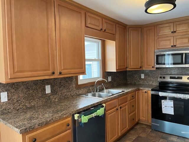 1548 Woodside Road, Muskegon, MI 49441