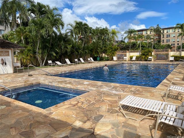 1060 Kamehameha Highway 3102A, Pearl City, HI 96782