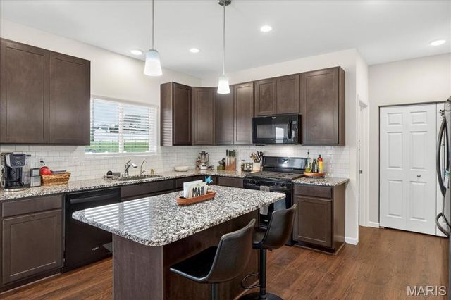 122 Winter Wheat Trail, Pacific, MO 63069