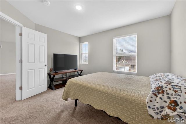 122 Winter Wheat Trail, Pacific, MO 63069