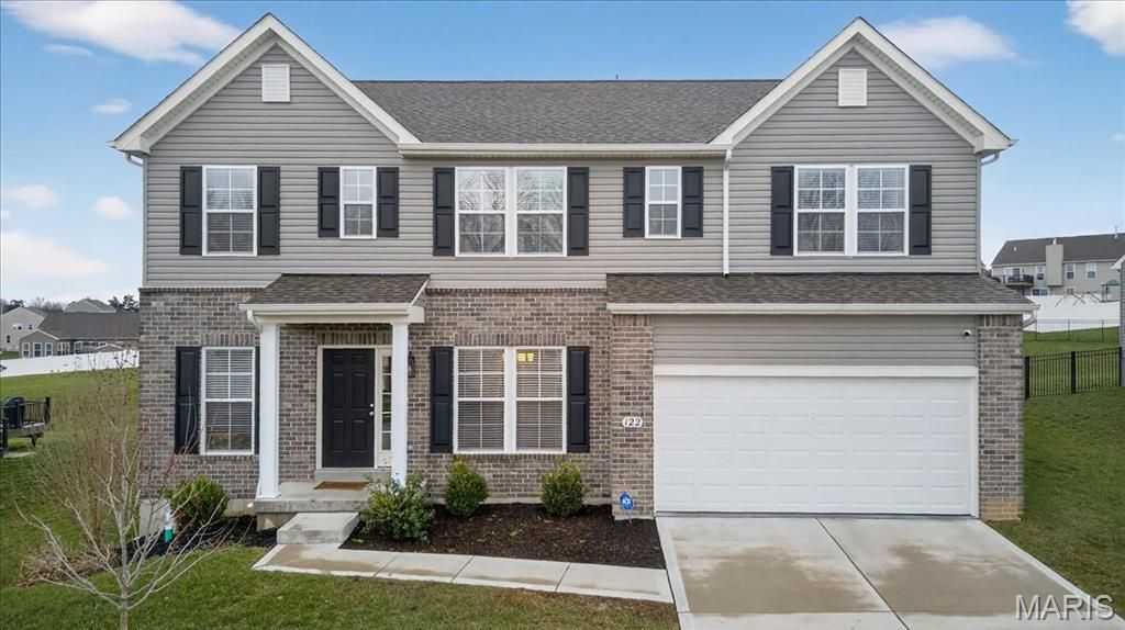 122 Winter Wheat Trail, Pacific, MO 63069