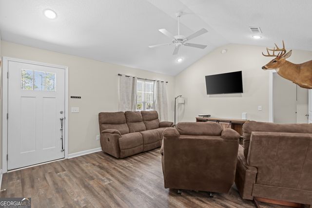 483 Church Circle, Jesup, GA 31545