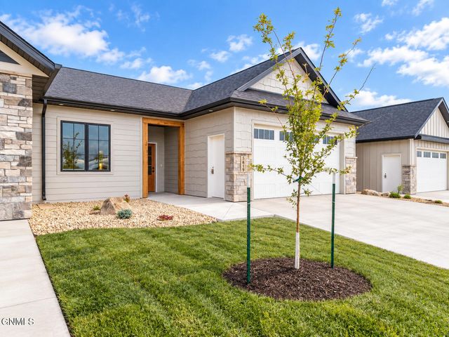 5619 Marble Point, Bismarck, ND 58503 property photo