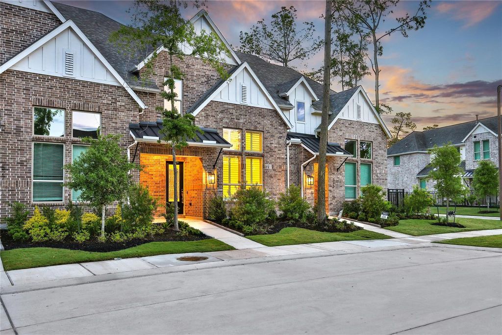 531 Cypress Valley Avenue, Montgomery, TX 77316