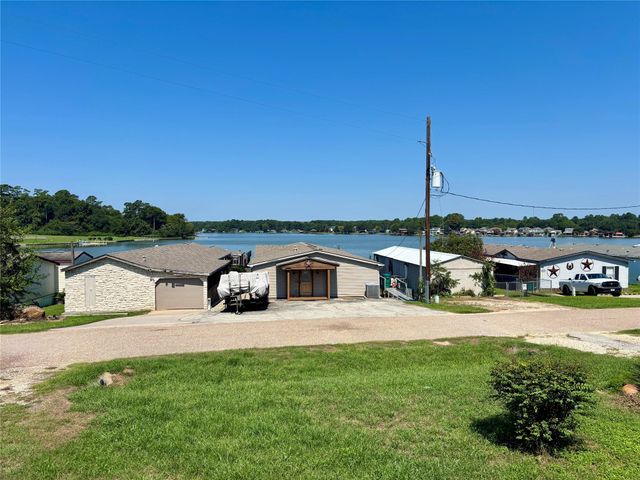 13092 Enchanted Vista, Willis, TX 77318