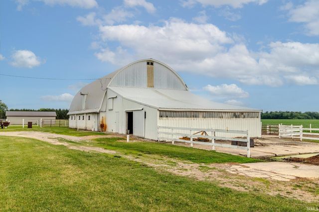 4890 W 200 S. Road, Lagrange, IN 46761