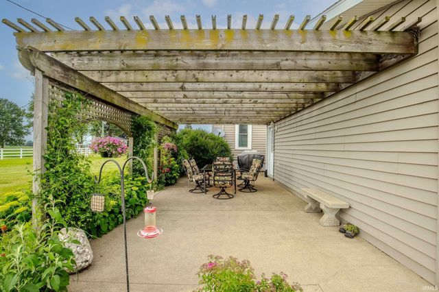 4890 W 200 S. Road, Lagrange, IN 46761