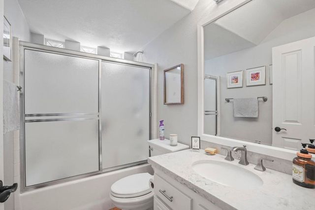 1137 Via Vera Cruz, San Marcos, CA 92078