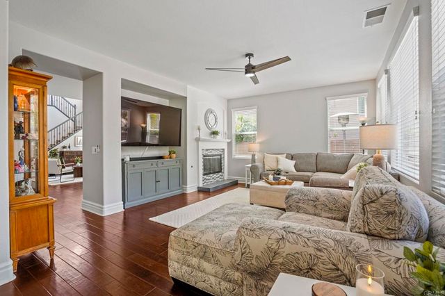 1137 Via Vera Cruz, San Marcos, CA 92078