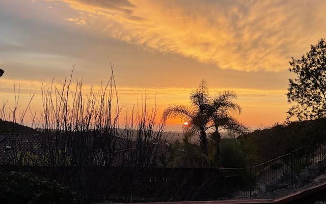 1137 Via Vera Cruz, San Marcos, CA 92078