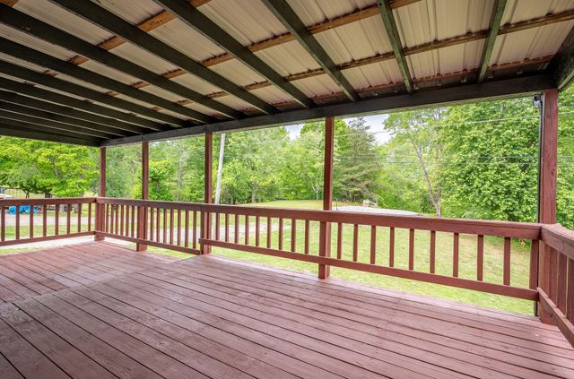 1070 Kentucky 2393, Monticello, KY 42633