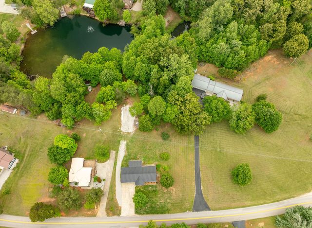 1070 Kentucky 2393, Monticello, KY 42633
