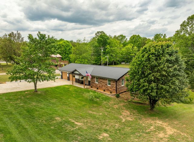 1070 Kentucky 2393, Monticello, KY 42633