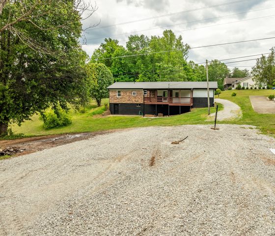 1070 Kentucky 2393, Monticello, KY 42633